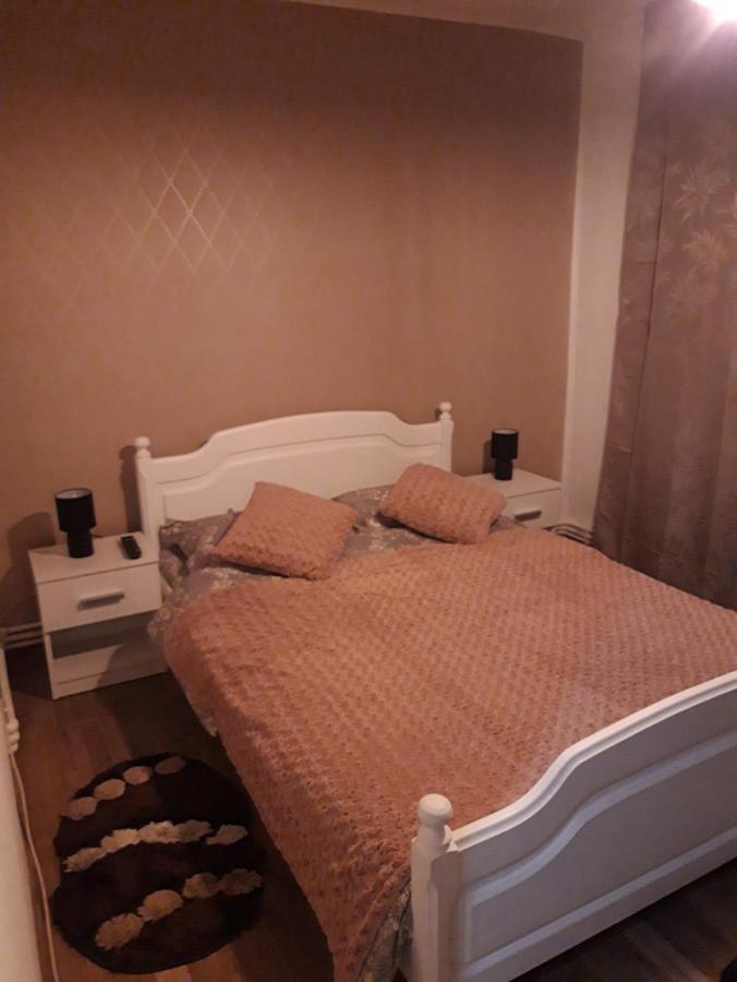 Sweet Home Бузау Екстериор снимка
