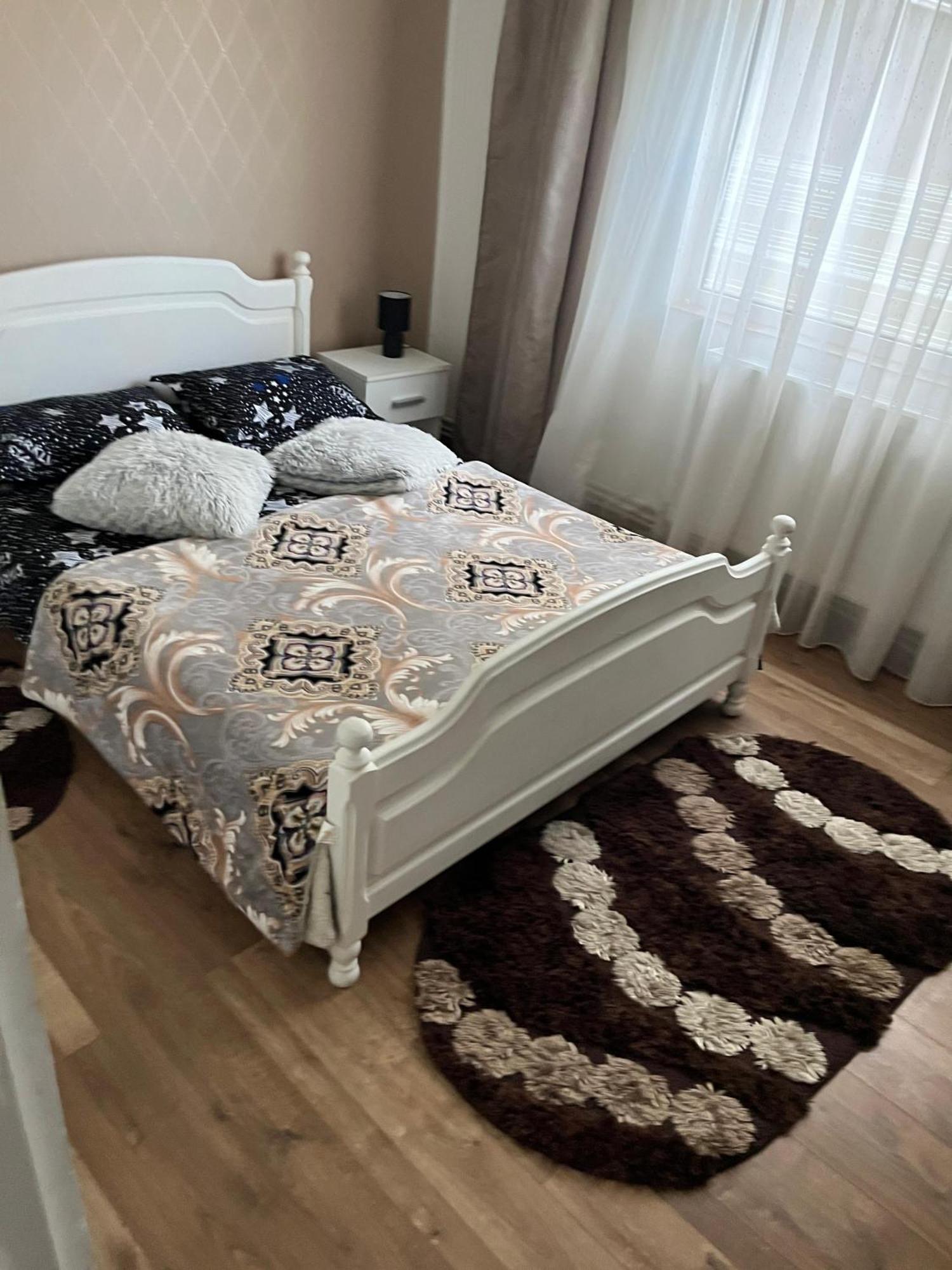 Sweet Home Бузау Екстериор снимка